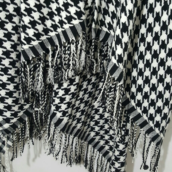 Pashmina Women's Wrap cape - Picture 3 of 6